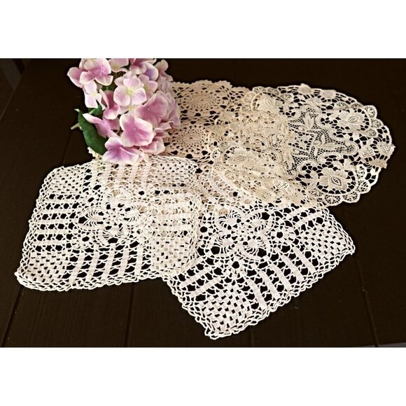 3 Doilies Doily Crocheted Doily Ecru Vintage Doilies B1 - Picture 1 of 4